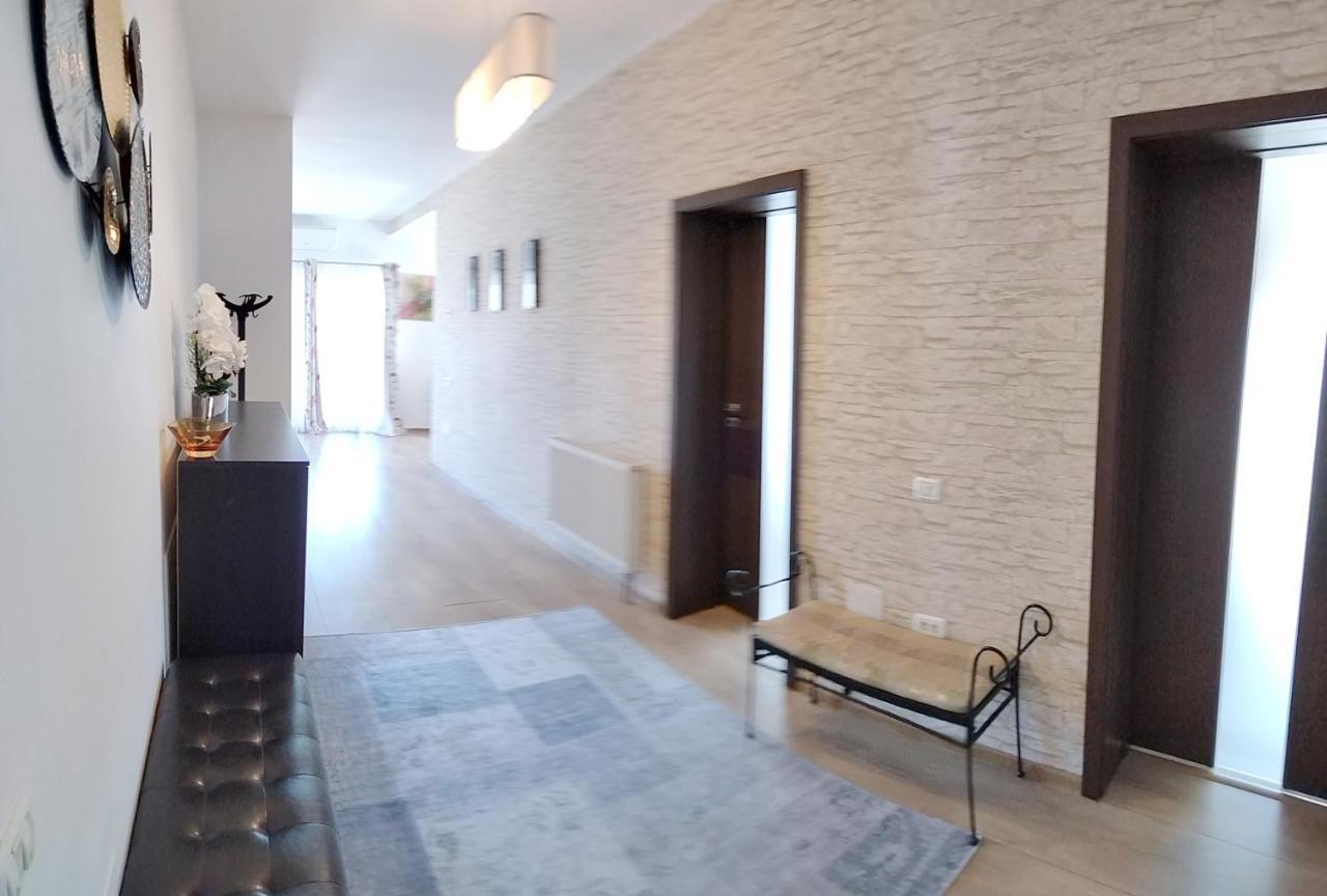 Apartament De Lux Cu Terasa Leilighet Timişoara Eksteriør bilde