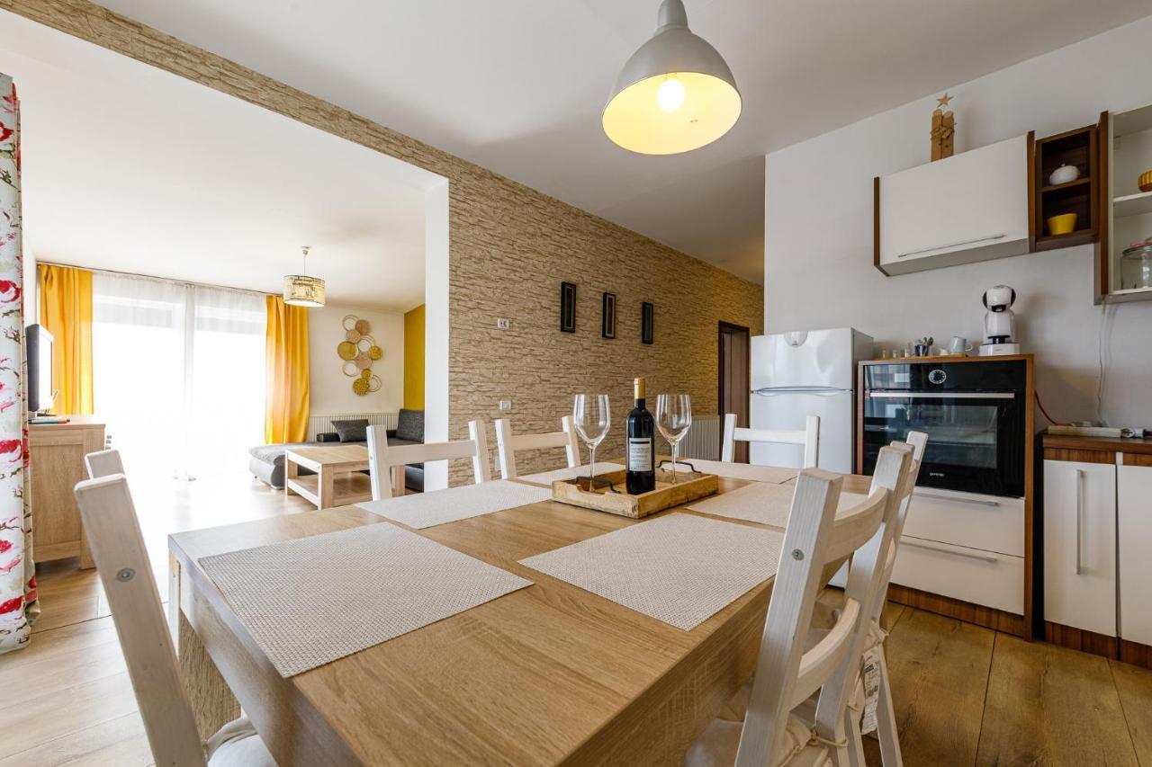 Apartament De Lux Cu Terasa Leilighet Timişoara Eksteriør bilde